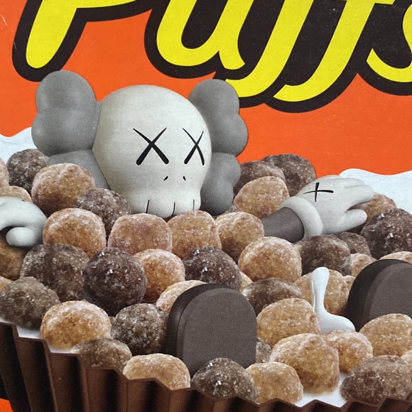 Kaws Reese‘s puff cereal - Picture 6 of 7